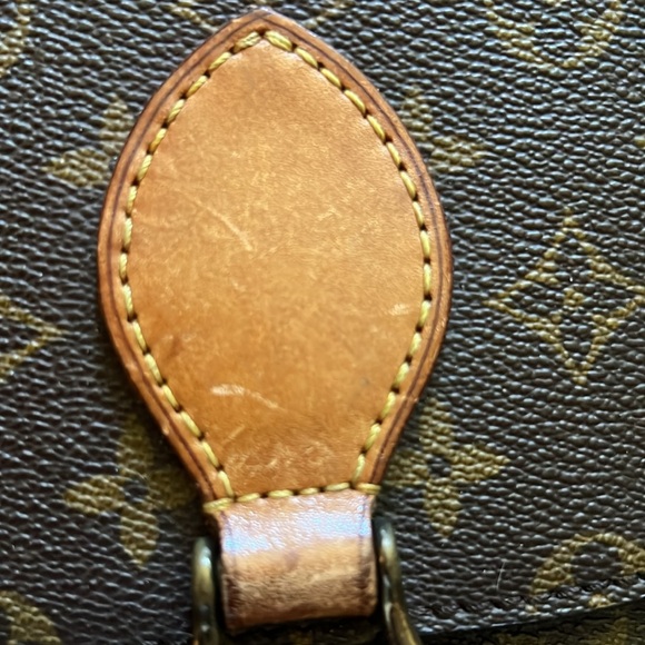 Louis Vuitton Saint Cloud GM Cross body with leather trim - Picture 15 of 16